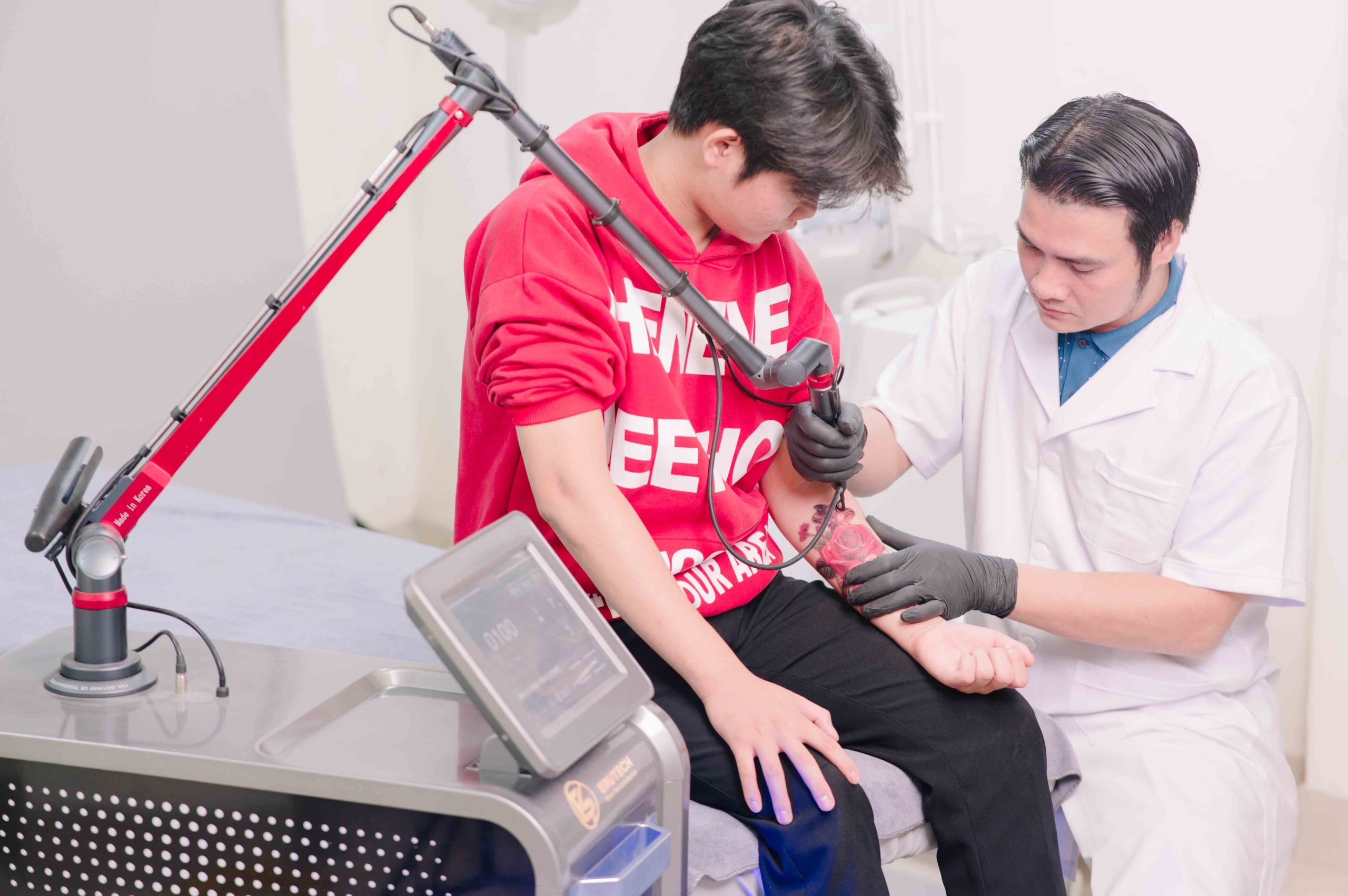 Công nghệ xóa xăm Laser Ruby Laser Biden Promax chuyên gia phá vỡ hình xăm đa màu sắc