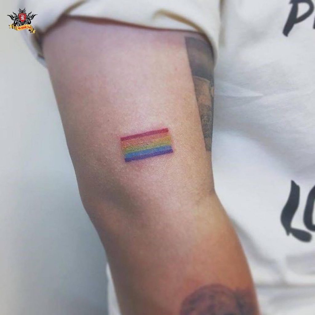 Cộng đồng LGBT thế giới hôm nay (20/5): Calvin Klein bị tố 'thả thính' cộng  đồng LGBT trong quảng cáo mới