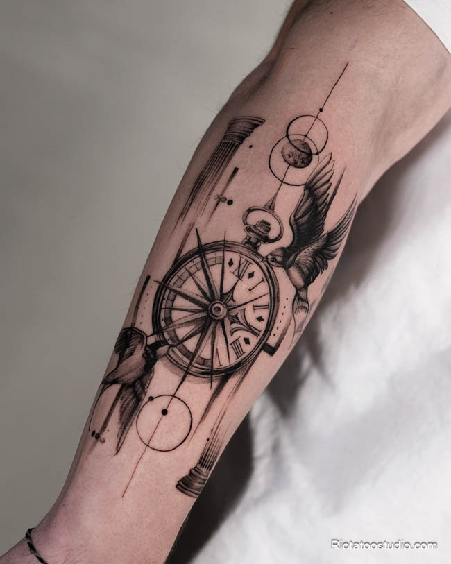 Hình xăm đồng hồ ở tay là vị trí thể hiện cá tính phổ biến nhất với các tín đồ yêu xăm hình ở Rio Tattoo Studio