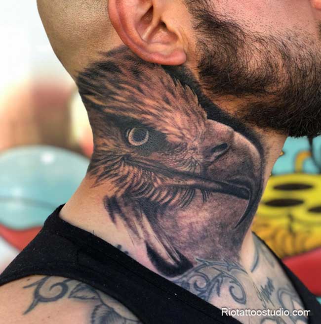 Hình xăm đại bàng ở cổ dành cho người dám nghĩ dám làm tại Rio Tattoo Studio