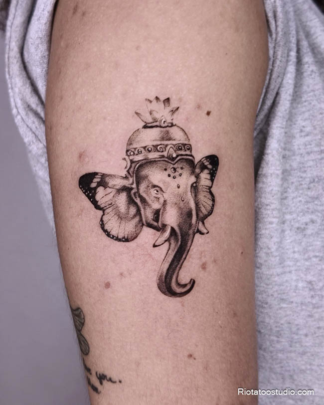 Hình xăm thần voi Ganesha biểu tượng tâm linh tại Rio Tattoo Studio
