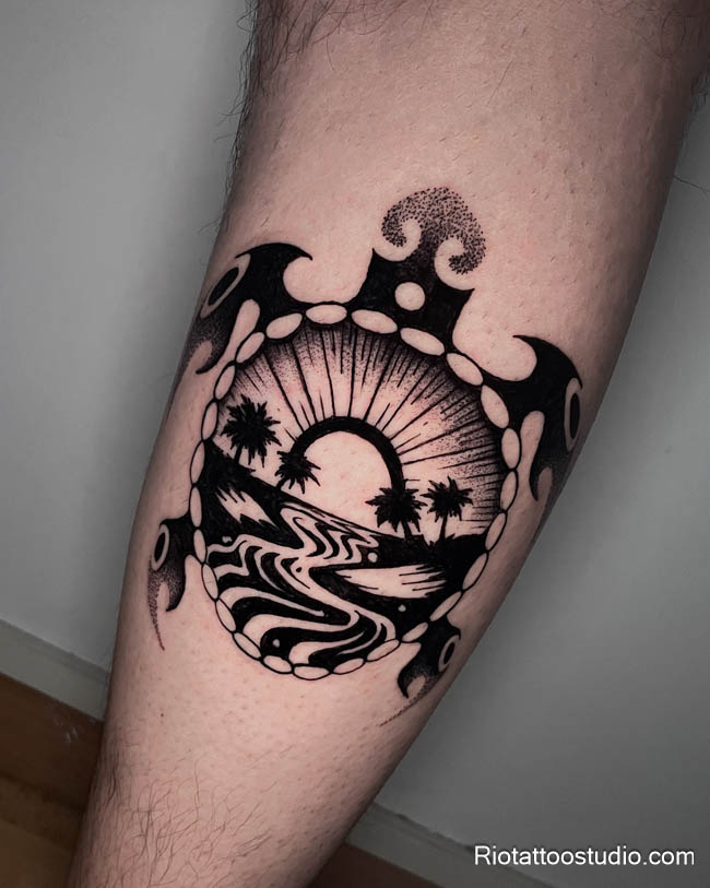 Hình xăm rùa kết hợp sáng tạo độc đáo tại Rio Tattoo Studio