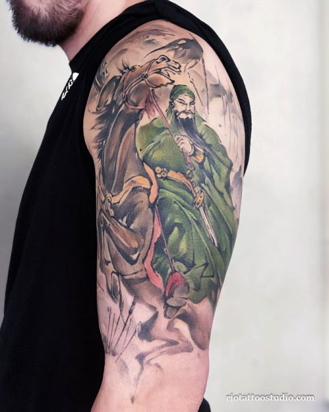 Hình xăm Quan Vũ cầm Thanh Long Đao