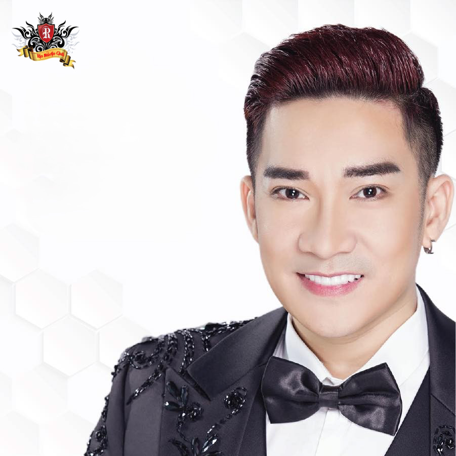 Đây là thế mạnh làm nên tên tuổi của Artist Master Vương Thảo. Mỗi sợi lông mày được chị phẩy sợi vô cùng mảnh, có độ cong mềm mại xen kẽ với lông mày thật, tạo nên một tổng thể tự nhiên đến mức khó có thể nhận ra dấu vết can thiệp.