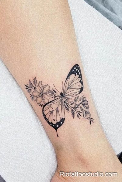 999+ Hình Xăm Chân Nữ Cá Tính, Đẹp Mê Mẩn Nhất 2026 4 - Rio Tattoo Studio