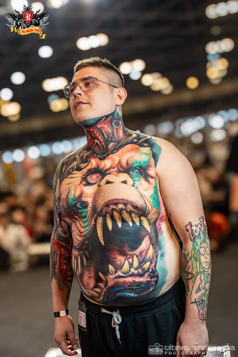 Award-winning King Kong large-scale color tattoo by Artist Expert Tran Viet Ha at Thailand Tattoo Convention 2024.