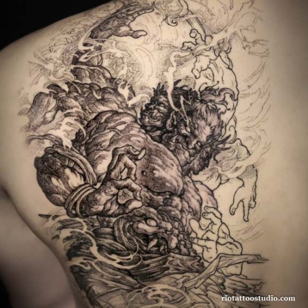 Mẫu hình xăm Atula kín lưng ấn tượng