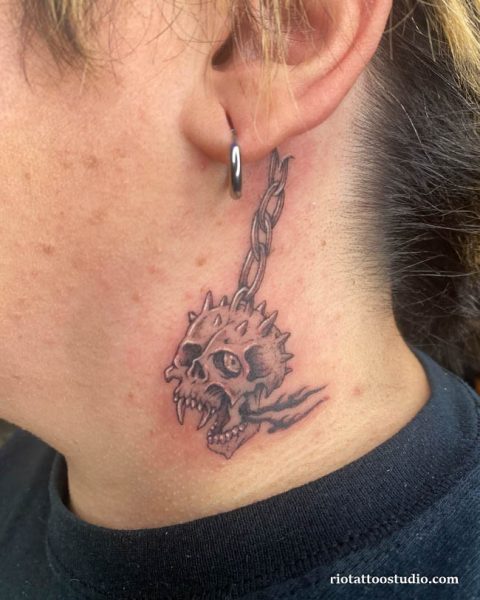 Mẫu hình xăm cổ nhỏ tinh tế