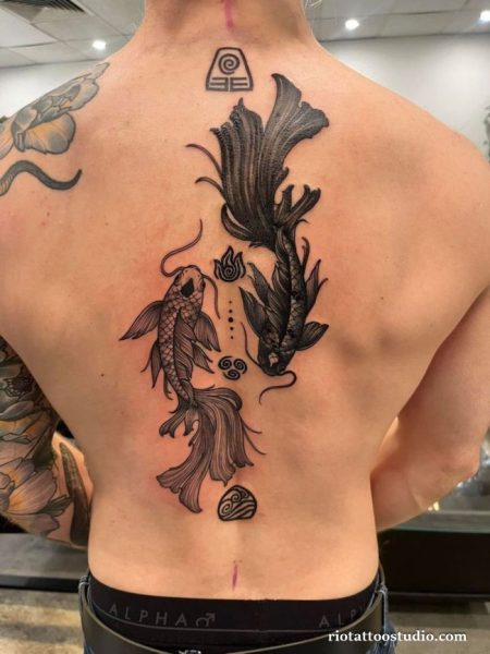 Tattoo nửa lưng phong thủy thiết kế ấn tượng