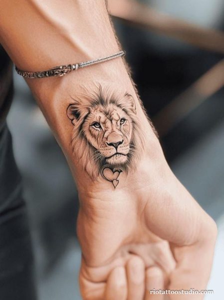 Wrist Tattoo Guide: Top Creative Designs in 2026 6 - Rio Tattoo Studio