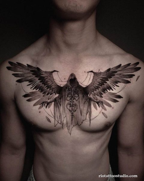 Best Chest Tattoos for Men: The Ultimate Guide in 2026 4 - Rio Tattoo Studio