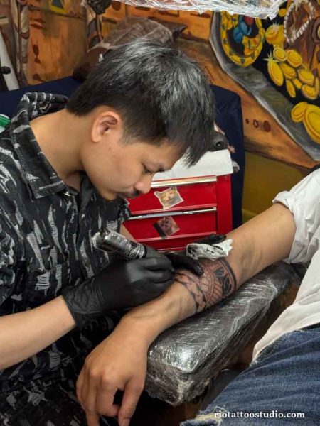 Heart tattoo: Ultimate guide to symbols of love in 2026 4 - Rio Tattoo Studio