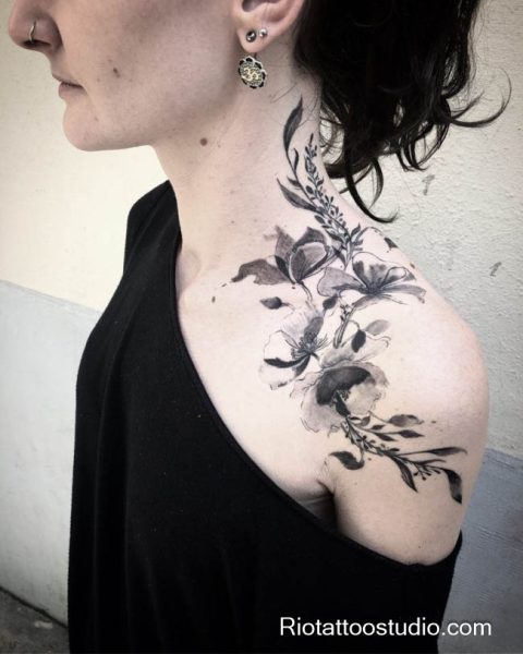 Meaning of shoulder tattoo and the delicate specialty of fineline tattoos.