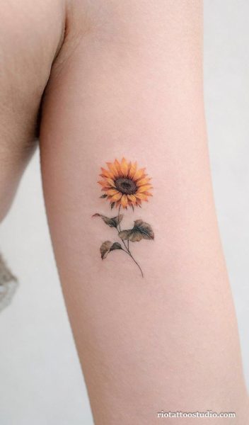 Top sunflower tattoo ideas to brighten your vibe 1 - Rio Tattoo Studio