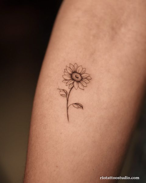 Top sunflower tattoo ideas to brighten your vibe 3 - Rio Tattoo Studio
