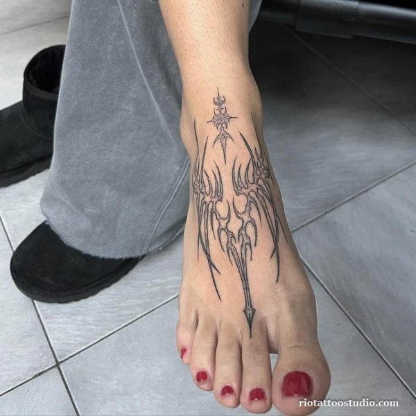 100+ Best Sword Tattoo Ideas: Symbols of Courage 3 - Rio Tattoo Studio
