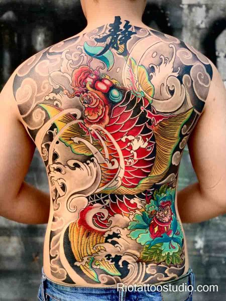 Meaning of yakuza tattoo and the delicate specialty of fineline tattoos.