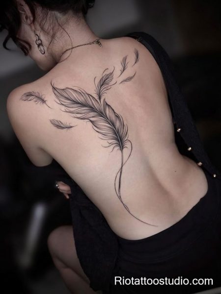 120+ Best Feather Tattoo Ideas: Symbols of Pure Freedom 7 - Rio Tattoo Studio