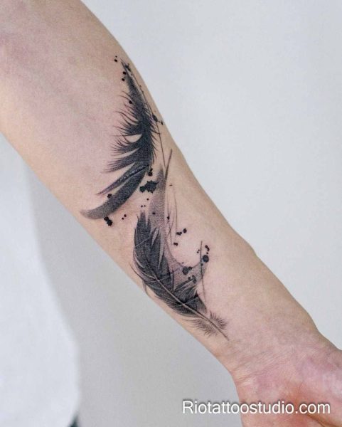 120+ Best Feather Tattoo Ideas: Symbols of Pure Freedom - Rio Tattoo Studio