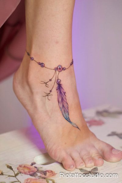 120+ Best Feather Tattoo Ideas: Symbols of Pure Freedom 4 - Rio Tattoo Studio