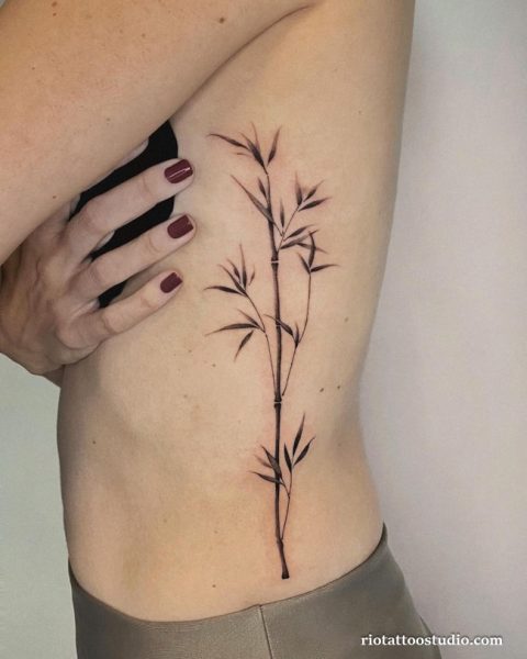 100+ Best Rib Tattoo Ideas: Elegant Art for Every Body 6 - Rio Tattoo Studio