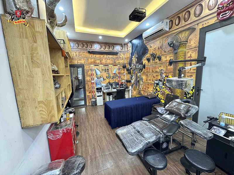 Modern Rio Tattoo Studio for simple tattoo ideas for men.